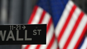 Stocks Fall as Growth Shares Hold Ground ameridaily